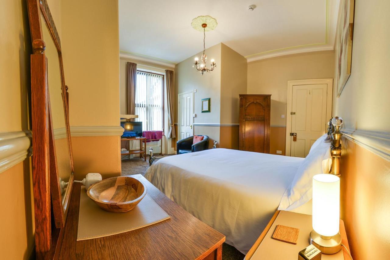 Pannett House Bed & Breakfast, Beautiful Victorian Residence Уитби Экстерьер фото