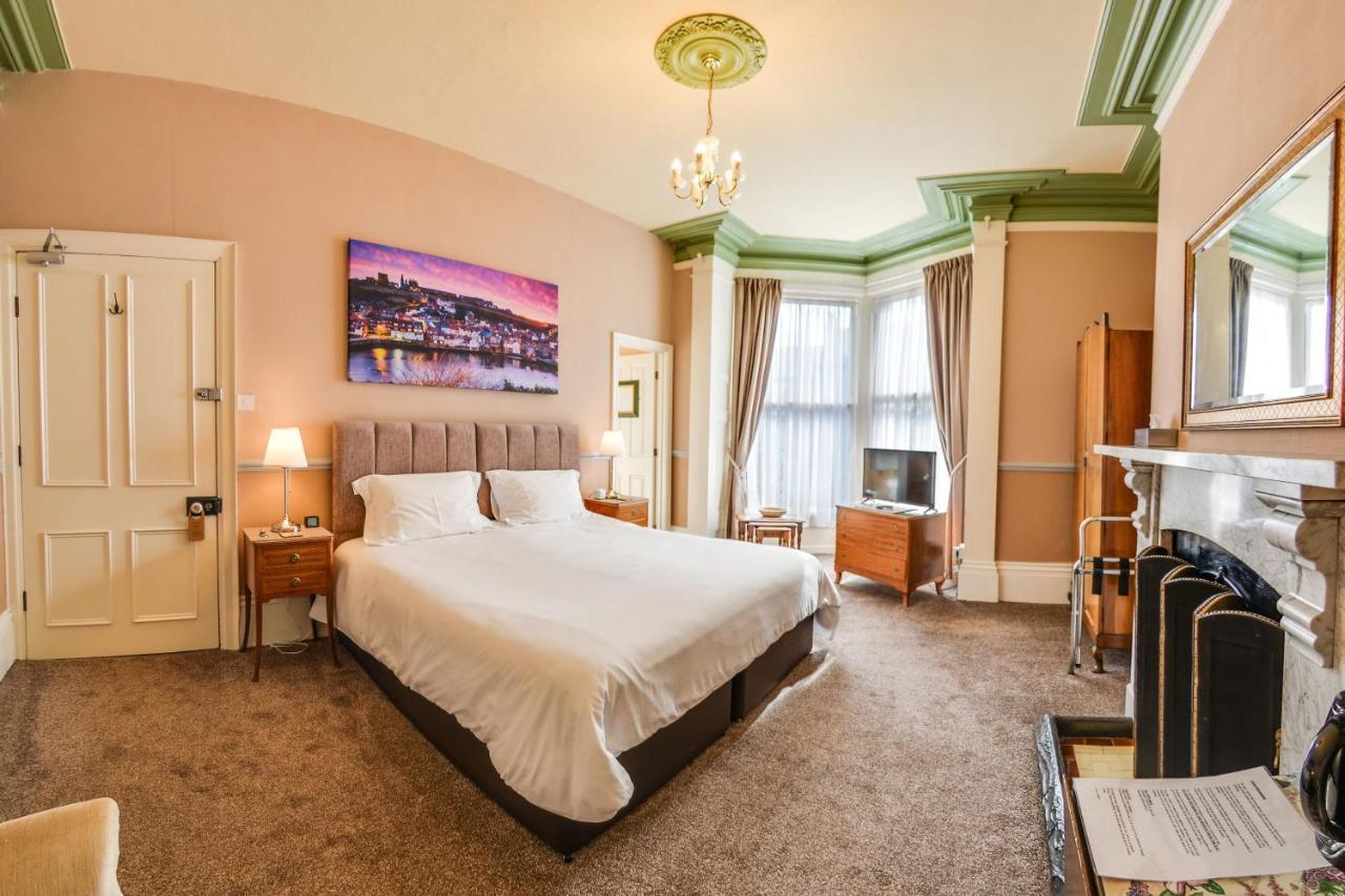 Pannett House Bed & Breakfast, Beautiful Victorian Residence Уитби Экстерьер фото