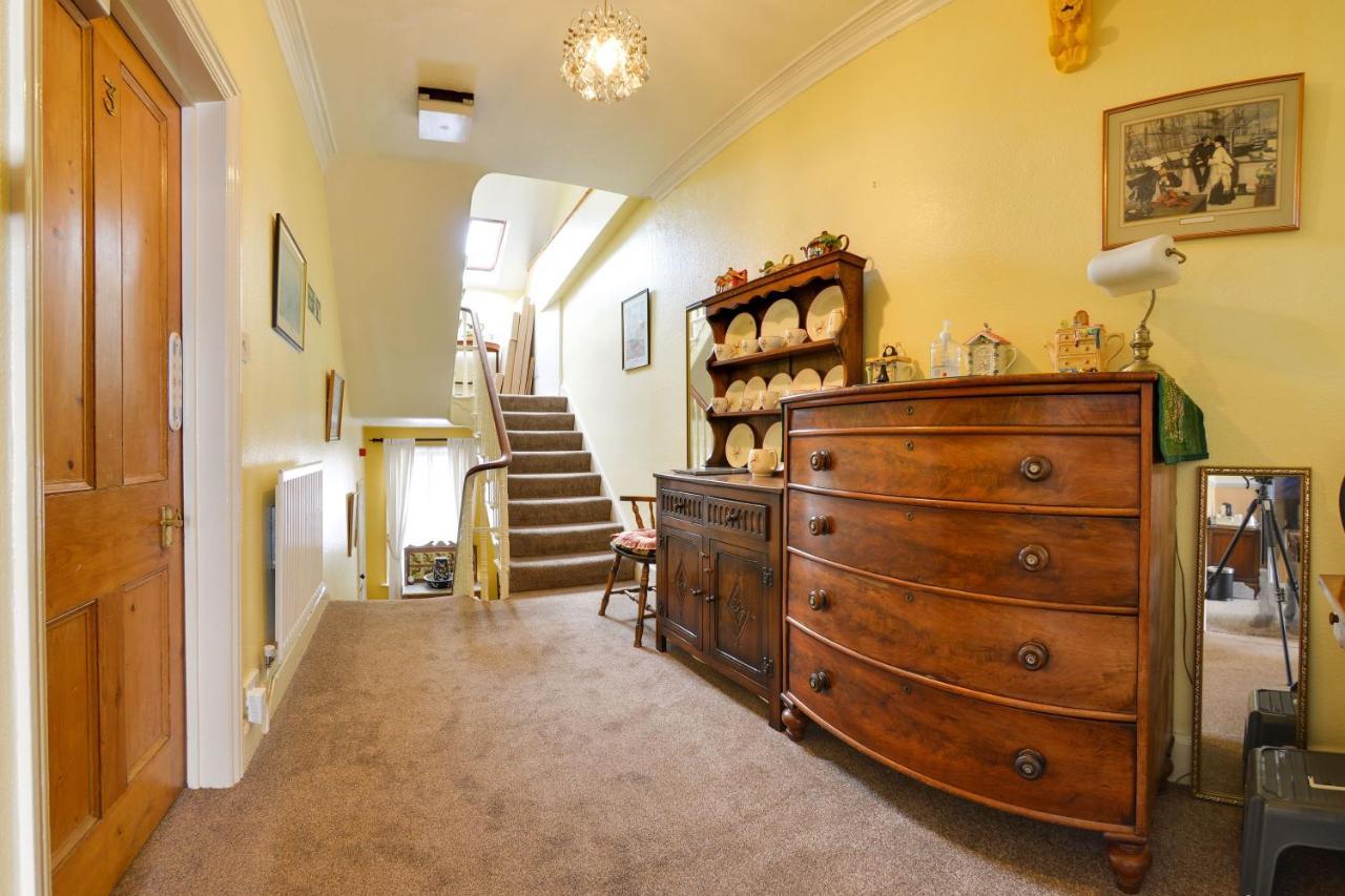 Pannett House Bed & Breakfast, Beautiful Victorian Residence Уитби Экстерьер фото