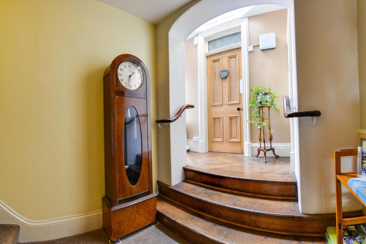 Pannett House Bed & Breakfast, Beautiful Victorian Residence Уитби Экстерьер фото