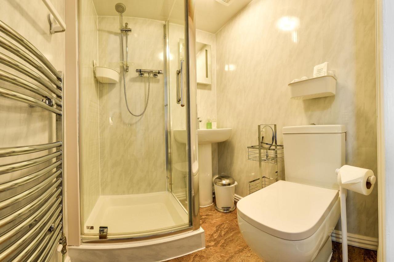 Pannett House Bed & Breakfast, Beautiful Victorian Residence Уитби Экстерьер фото