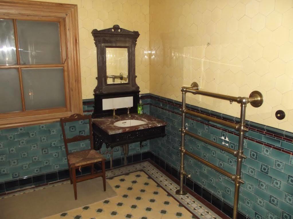 Pannett House Bed & Breakfast, Beautiful Victorian Residence Уитби Экстерьер фото