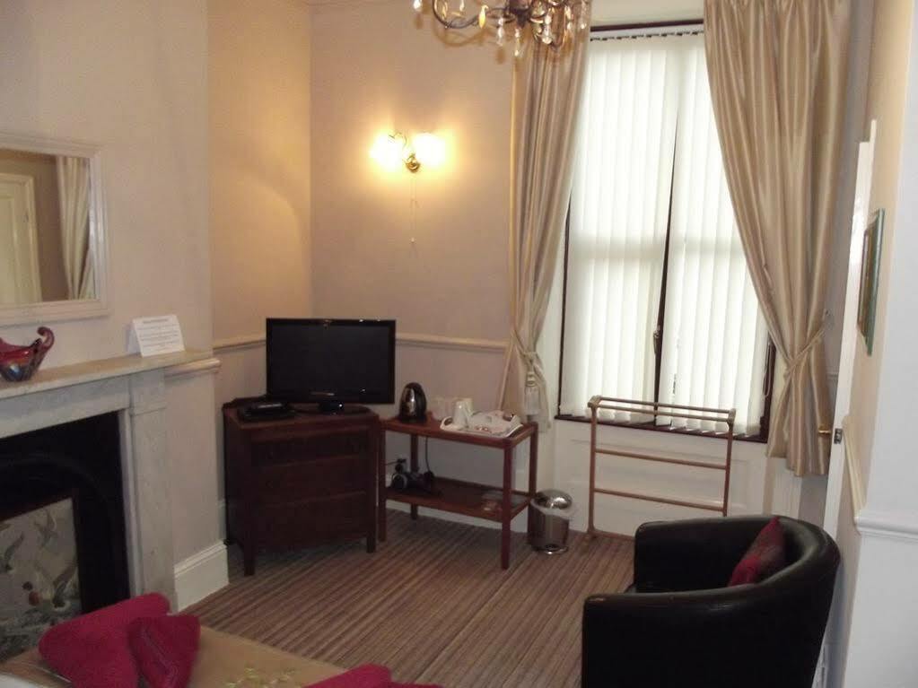 Pannett House Bed & Breakfast, Beautiful Victorian Residence Уитби Экстерьер фото